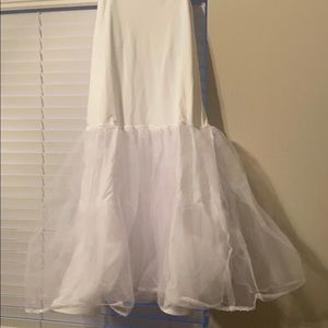 NWT David’s Bridal Aline Petticoat